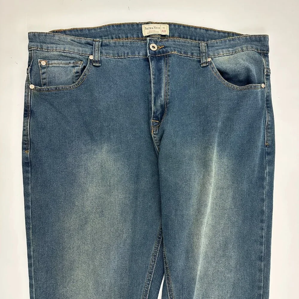 Smith & Mills Straight Leg Men's size 42x32‎ Medium Wash Blue Denim Jeans
